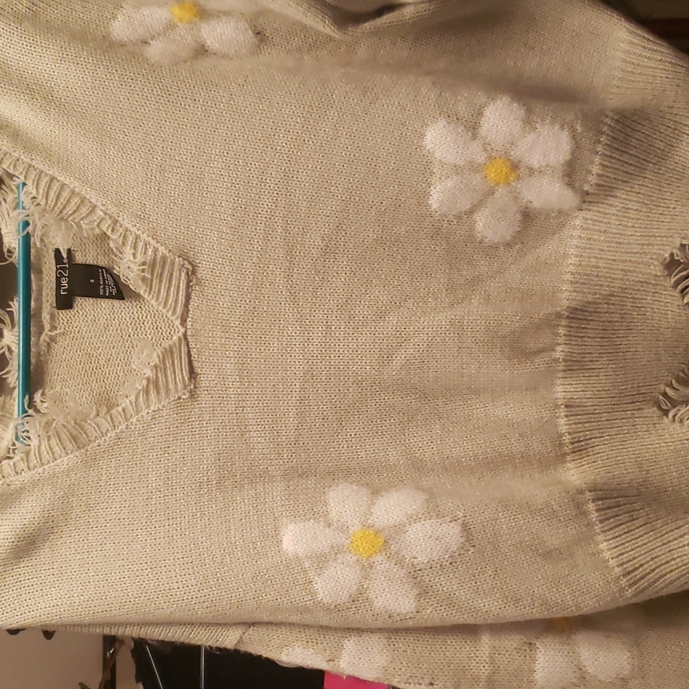 Girls sweater